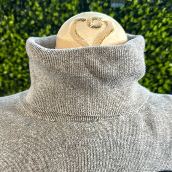 Tommy Hilfiger Gray Cowl Neck Turtleneck Sweater Large - Picture 6 of 16